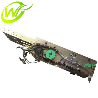 La máquina del cajero automático parte al presentador 5887 445-0653279 de NCR 5886 4450653279